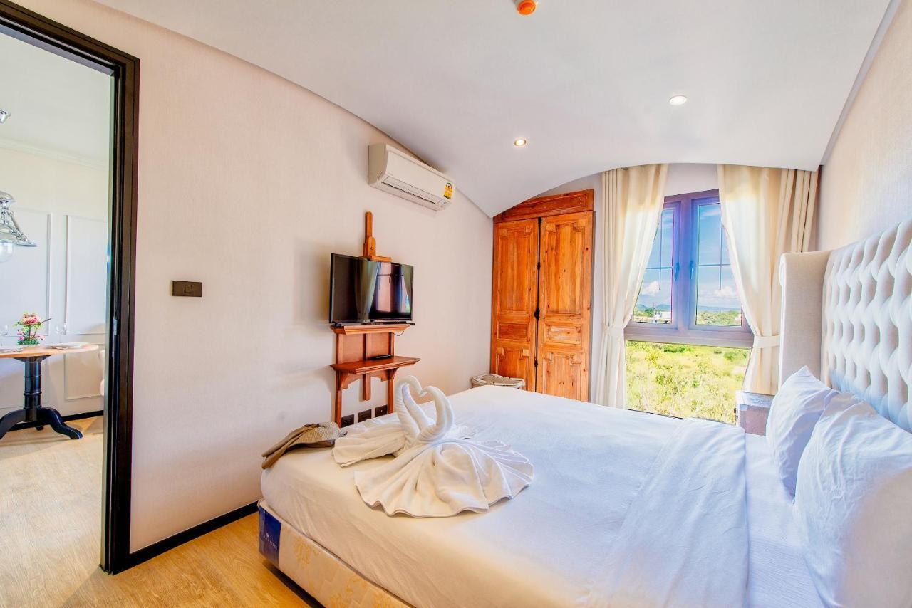 Venetian Residence Pantai Jomtien Luaran gambar