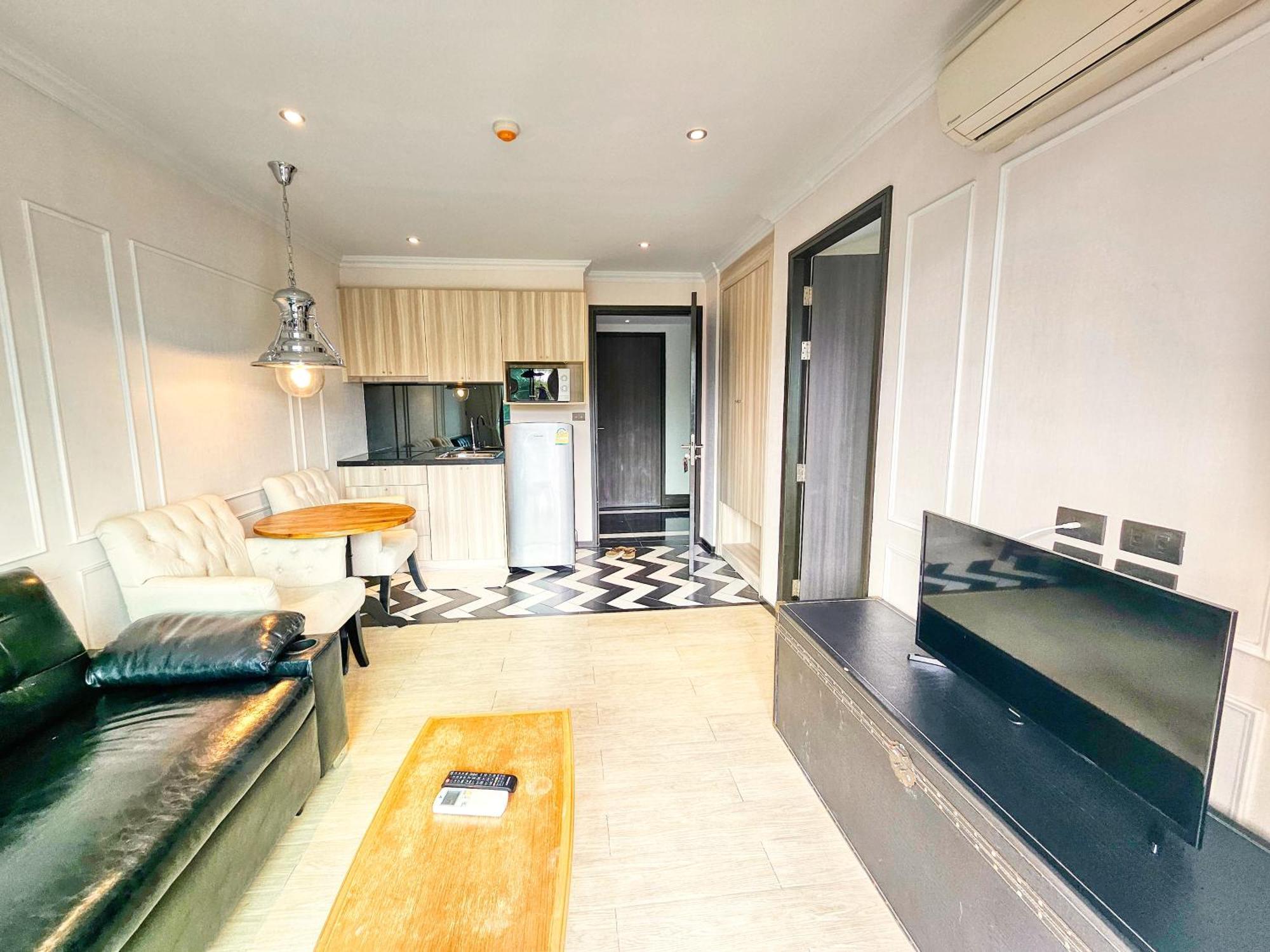 Venetian Residence Pantai Jomtien Luaran gambar